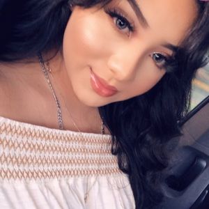 Meet your Posher, Teresa